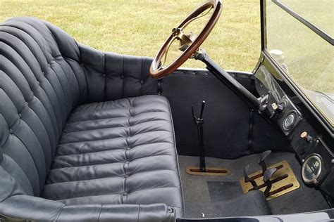 1920 FORD MODEL T - Interior - 211749