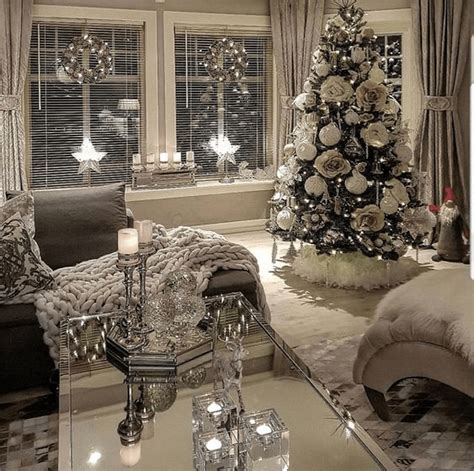 30+ Living Room White Christmas Decorations