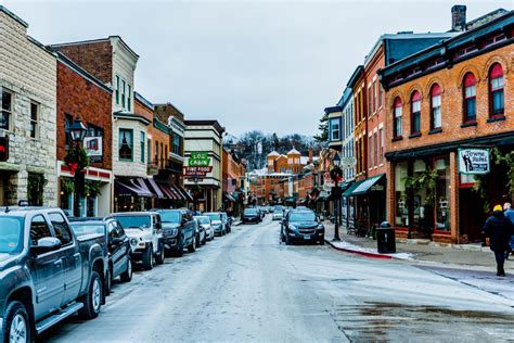 8 BEST Things to do in Galena Illinois in Winter 2022