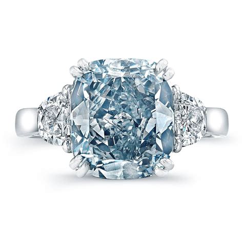 Blue Diamond Engagement Rings UK | Diamonds Hatton Garden