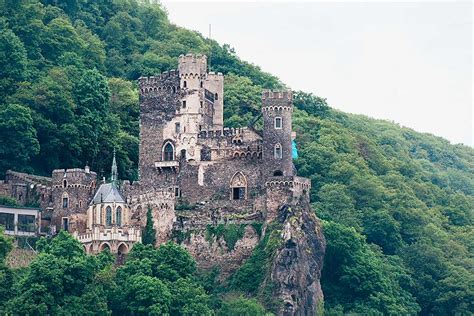 25 Picturesque Photos of German Castles on the Rhine River