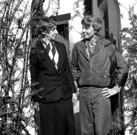 Amelia Earhart And Her Mom Share A Moment In This Sweet Vintage Photo