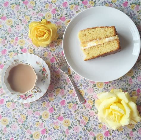 Mary Berry's Lemon Victoria Sandwich | Hello! Hooray!