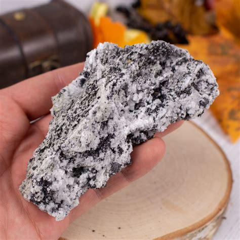 Dolomite Meanings and Crystal Properties - The Crystal Council