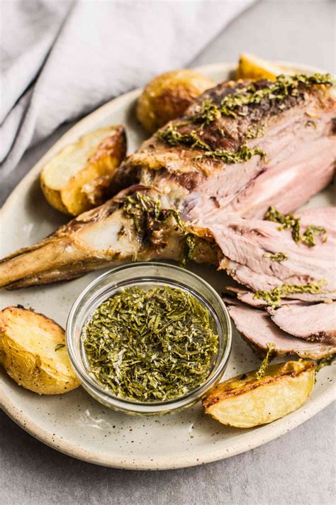 Fresh Mint Sauce for Lamb: Sweet, Tangy, and Refreshing Recipe