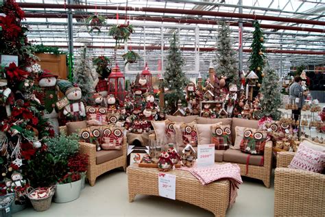 Holiday Season Garden Center & Nursery Ideas | GGS Structures