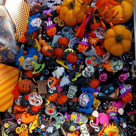 Halloween Buttons - Etsy