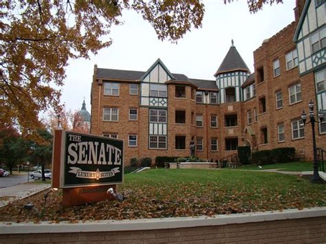 Senate Luxury Suites - UPDATED 2019 Prices, Reviews & Photos (Topeka ...