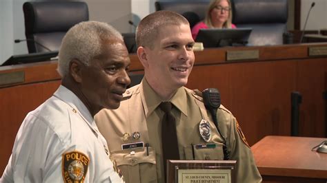 2 St. Louis County officers honored for finding stolen vehicles | ksdk.com