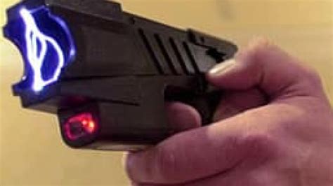 SIU clears officer after northern Ontario man blinded in eye by Taser ...