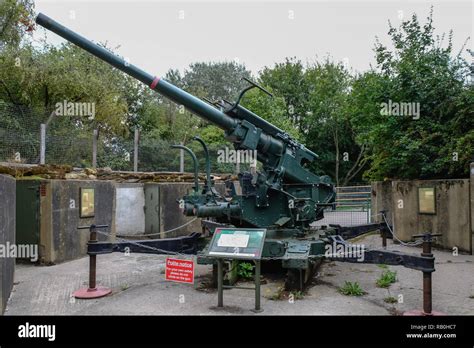 Ack ack gun hi-res stock photography and images - Alamy