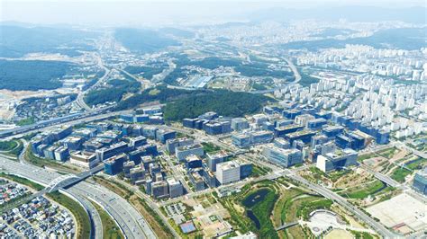 A Budding Hub for AI: South Korea's Pangyo Techno Valley Targets Global ...