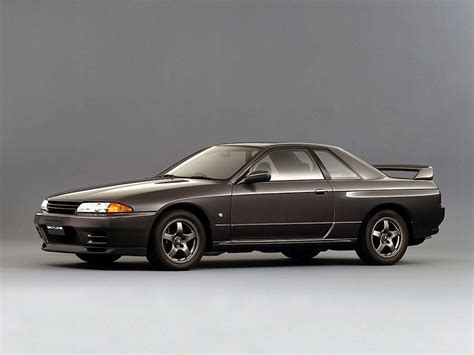 Guide: Nissan R32 Skyline GT-R — Supercar Nostalgia