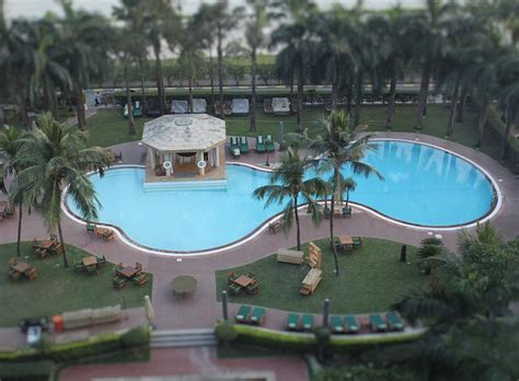 Hyatt Regency Kolkata Pool: Pictures & Reviews - Tripadvisor