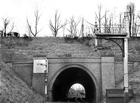 Disused Stations: Station | Derelict places, Disused stations ...