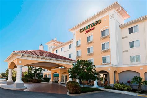 Top 10 Hotels near Fort Myers Airport: RSW Airport Hotels