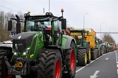 Farmers from 10 EU countries join forces to protest agricultural ...