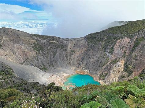 Irazú Volcano: Costa Rica's Colossal Guardian | LAC Geo