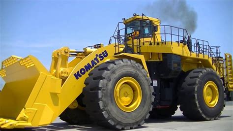 Komatsu WA1200-6 Wheel Loader, 220,550 kg, 35 cum, 1765 hp ...