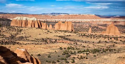 Complete Guide to the Cathedral Valley Loop: Things to Do, Driving ...