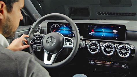 Mercedes A-Class (2018) High-Tech Interior