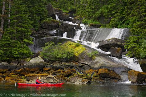 Kayaking in Alaska | Photos by Ron Niebrugge