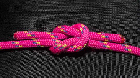 Square Knot | How To Tie A Square Knot | Step-by-Step Instructions