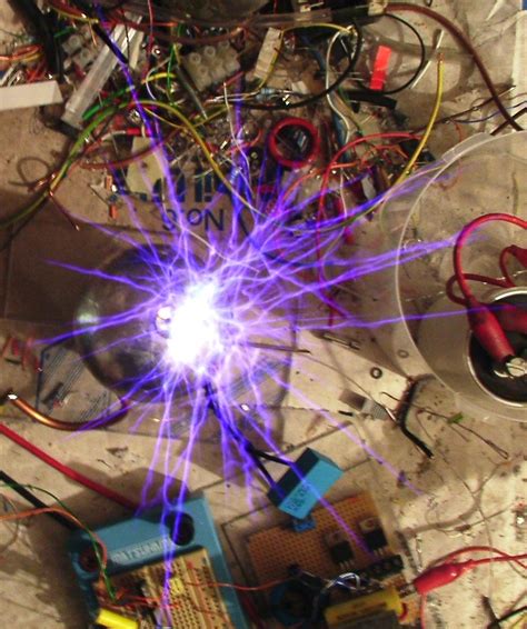 Finally, Power from a tesla coil - Free energy? - Extreme Electronics