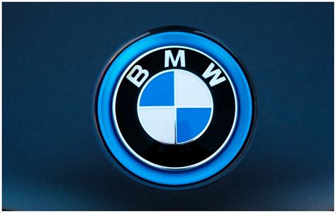 BMW Logo Meaning and History [BMW symbol]