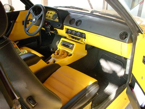 OPEL MANTA - opel-manta_interior_2.jpg