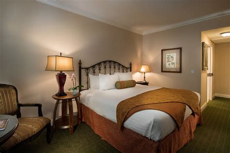 The Monterey Hotel Reviews, Deals & Photos 2024 - Expedia