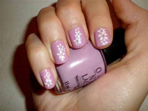 The Beauty B.: Easy Nail Design