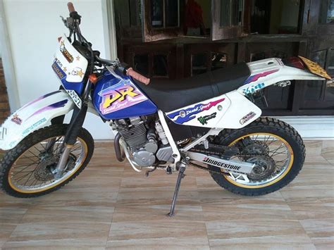 Suzuki DR250