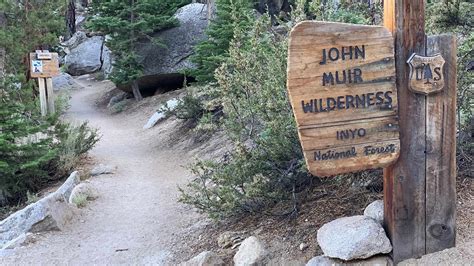 Lone Pine Lake Hike - HikingGuy.com