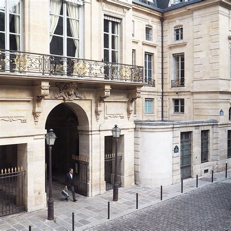 Grand Hotel du Palais Royal, Paris - Thoroughly Modern Milly