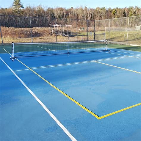 Diy Pickleball Court Lines : Pickleball Court Paint DIY | Do It ...