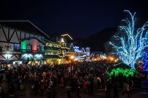 Guide to a Magical Leavenworth Washington Christmas [2024] | Two ...