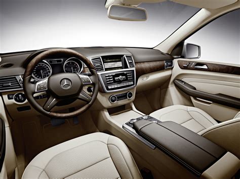 2012 Mercedes-Benz ML throws down gauntlet to Audi Q7 and BMW X5 ...