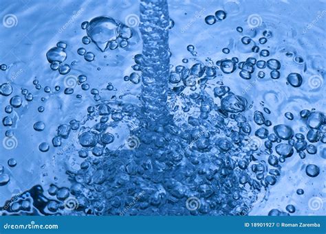 Water Bubbles Royalty Free Stock Photography - Image: 18901927