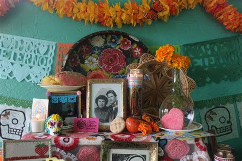 Build Your Own Ofrenda By Renee Zamora | LaptrinhX / News