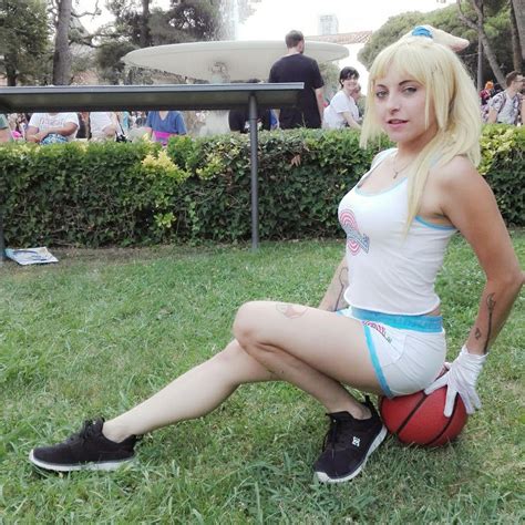 Lola Bunny Cosplay by MikyCosplay85 on DeviantArt