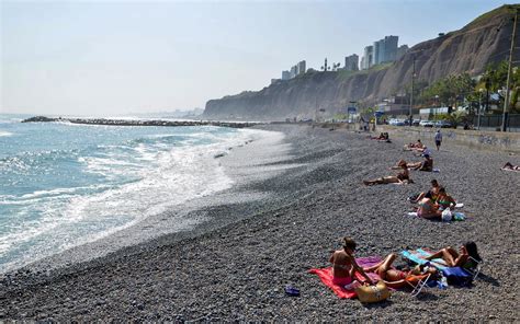 Waikiki Beach / Lima / Peru // World Beach Guide