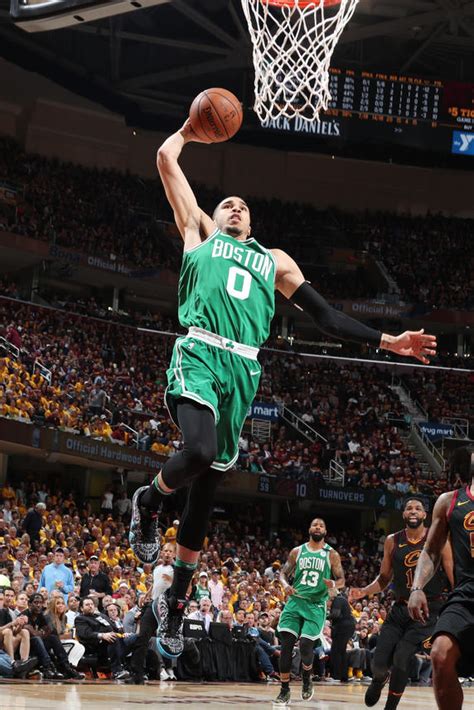 Jayson Tatum Dunk On LeBron Tatum jayson lebron - wallpapers 2