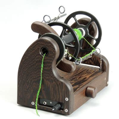 HansenCrafts miniSpinner | A nice little electric spinning wheel, or e ...