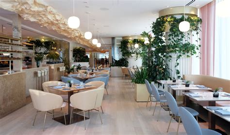 Botanist Dining - Liv