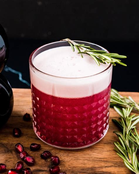 5 Great Pomegranate Cocktails – A Couple Cooks