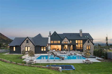 Step inside a farmhouse modern design in Utah that's jaw-dropping