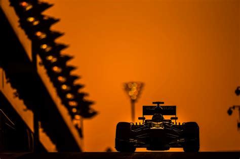 F1 HD Wallpaper: Racing into the Sunset