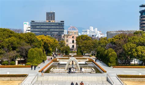 Hiroshima Peace Memorial Park - Tourist in Japan