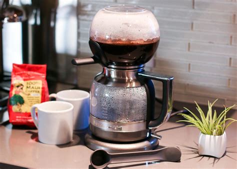 5 Reasons Why Siphon Coffee Makers Are Best - La Jolla Mom